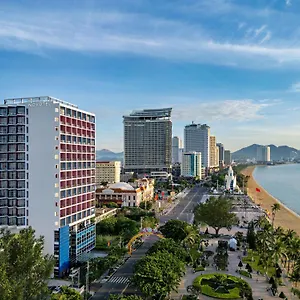 novotel-nha-trang.nhatrangbesthotels.com/